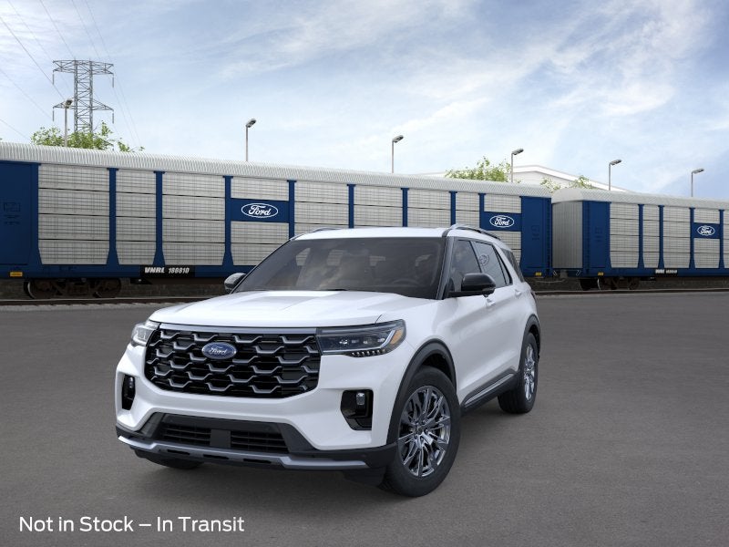 2026 Ford Explorer Platinum's photo