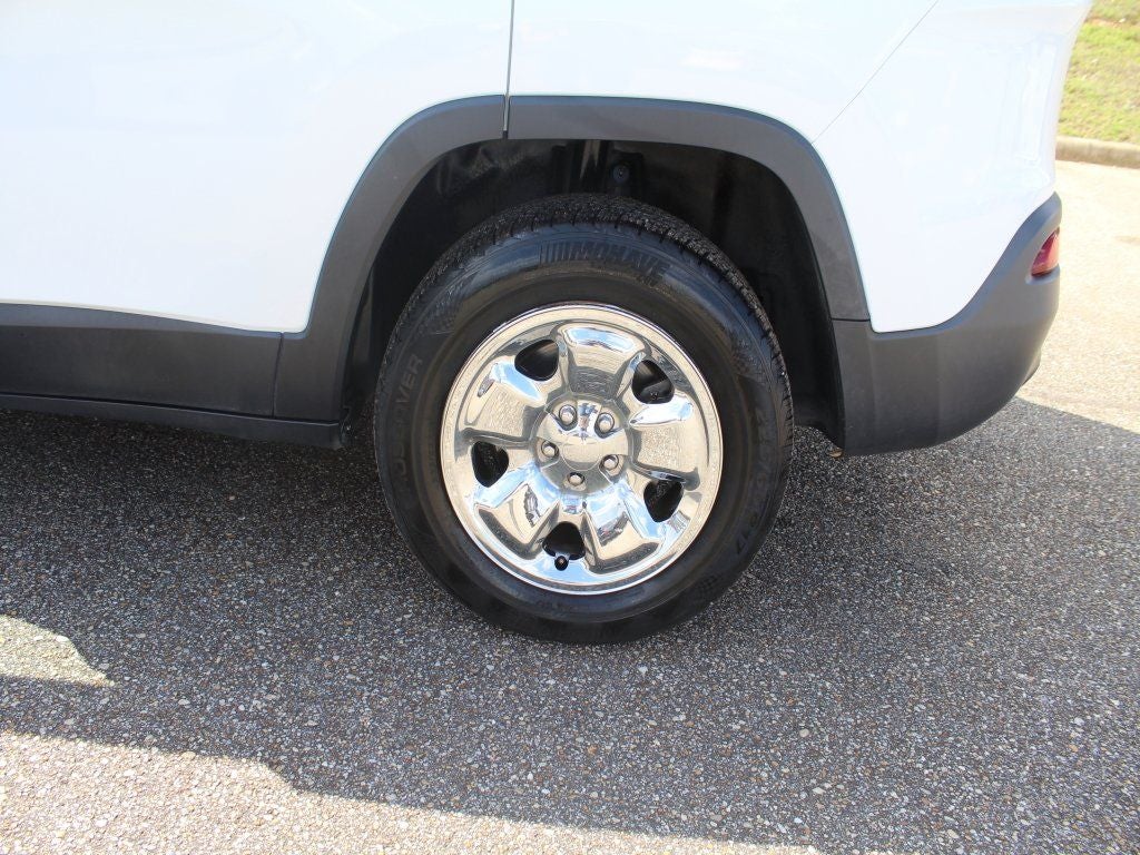 2016 Jeep Cherokee Sport