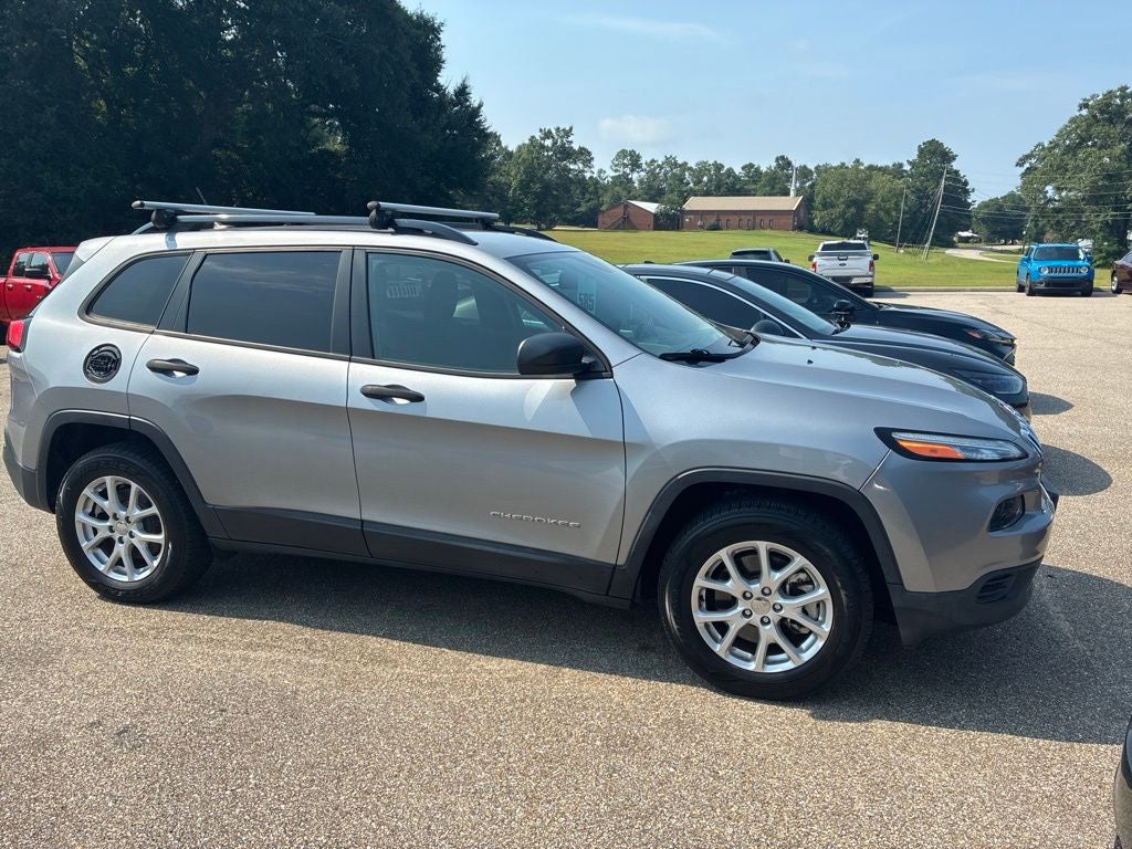 Used 2016 Jeep Cherokee Sport with VIN 1C4PJMAB5GW214525 for sale in Ozark, AL
