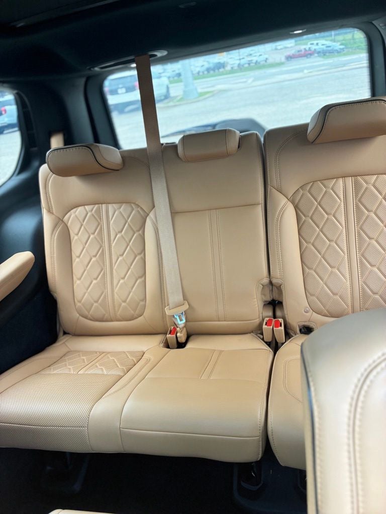 2023 Jeep Grand Wagoneer Series III