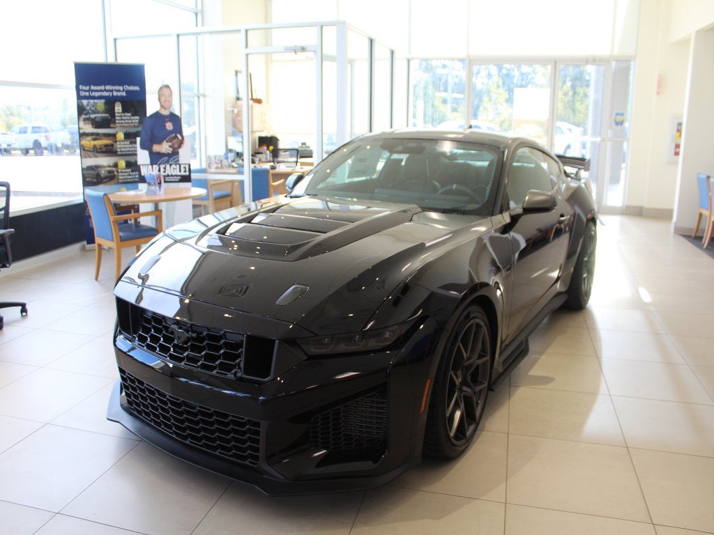 2026 Ford Mustang Dark Horse
