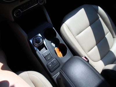 2020 Ford Escape SEL