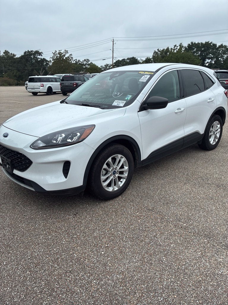 2022 Ford Escape Hybrid SE