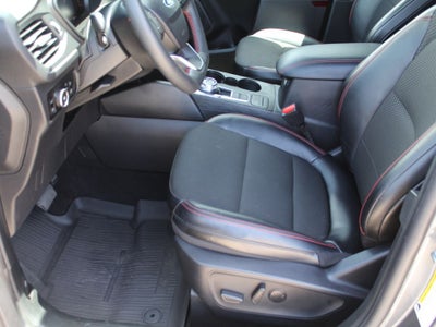 2025 Ford Escape Hybrid ST-Line Select