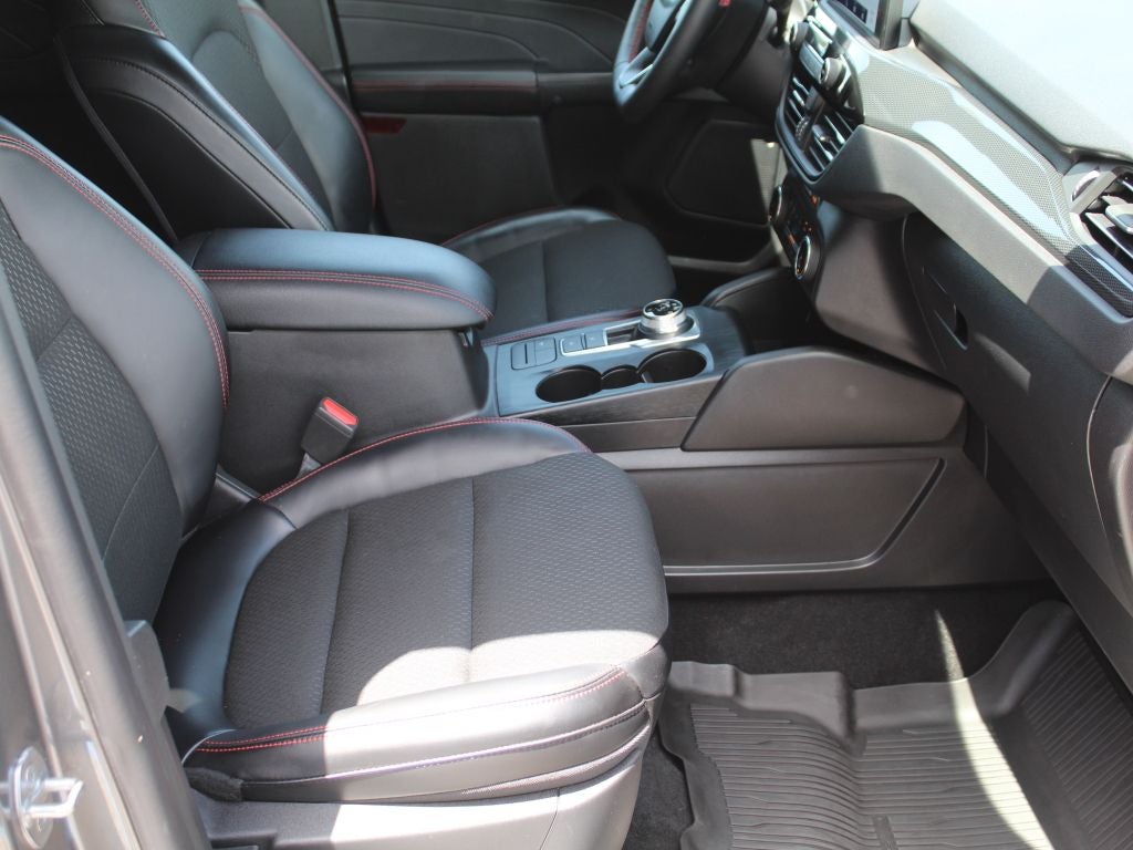 2025 Ford Escape Hybrid ST-Line Select