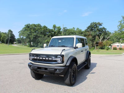 2026 Ford Bronco Outer Banks