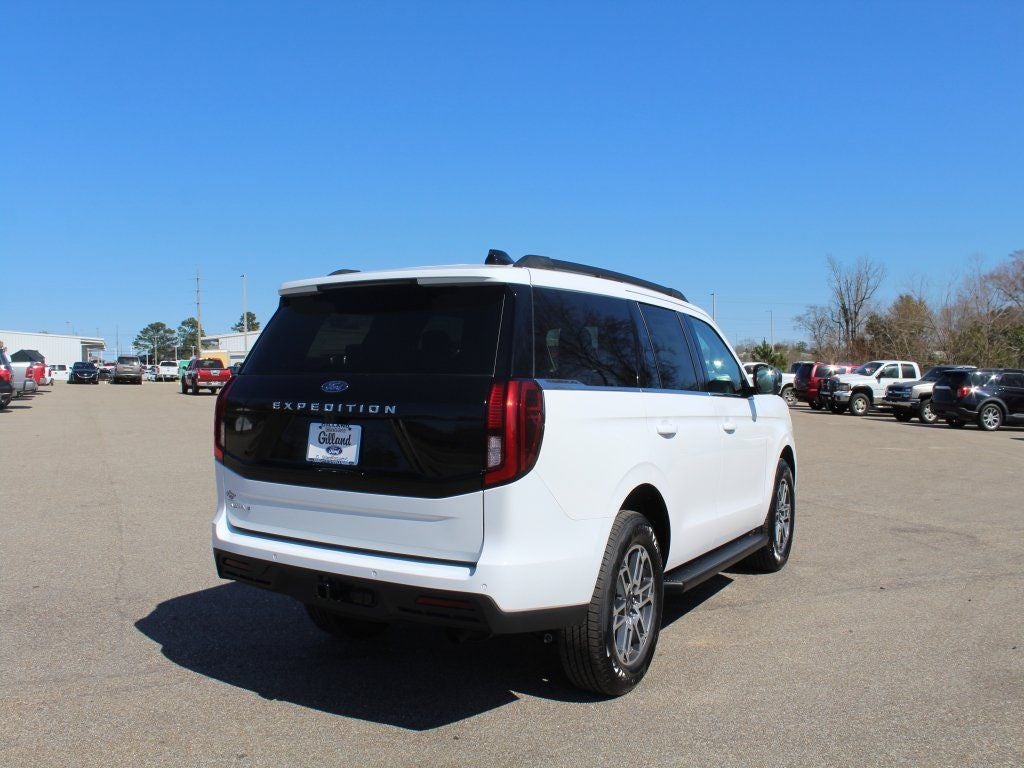 2026 Ford Expedition Active