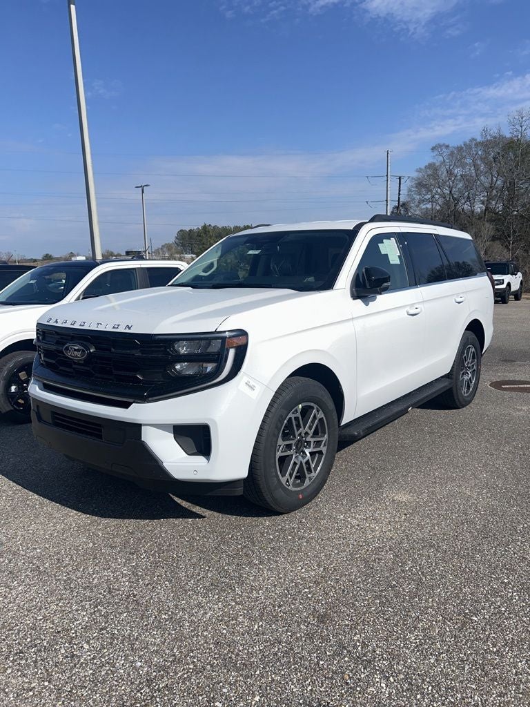 2026 Ford Expedition Active