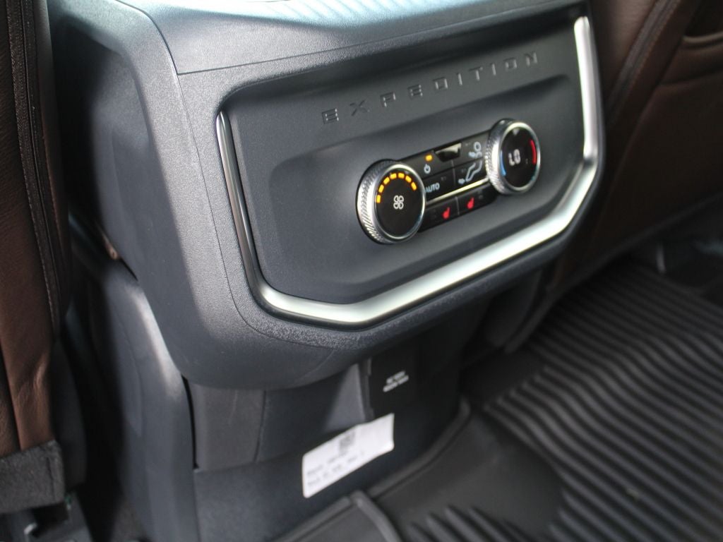 2027 Ford Expedition King Ranch