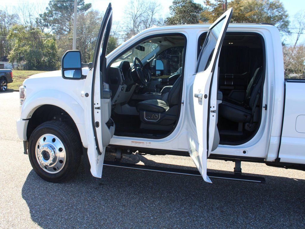 2022 Ford F-450SD Limited DRW