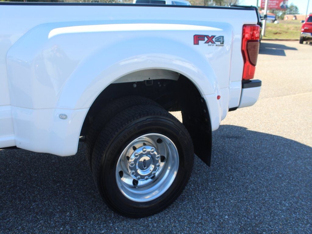 2022 Ford F-450SD Limited DRW