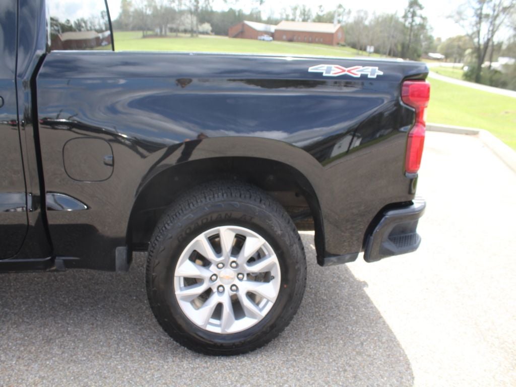 2025 Chevrolet Silverado 1500 Custom