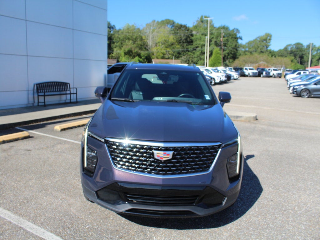 2025 Cadillac XT4 Premium Luxury