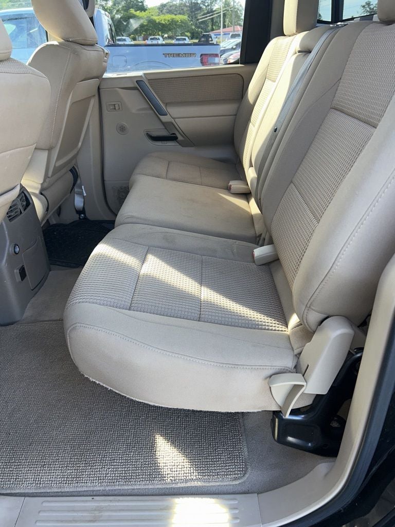 2014 Nissan Titan SV