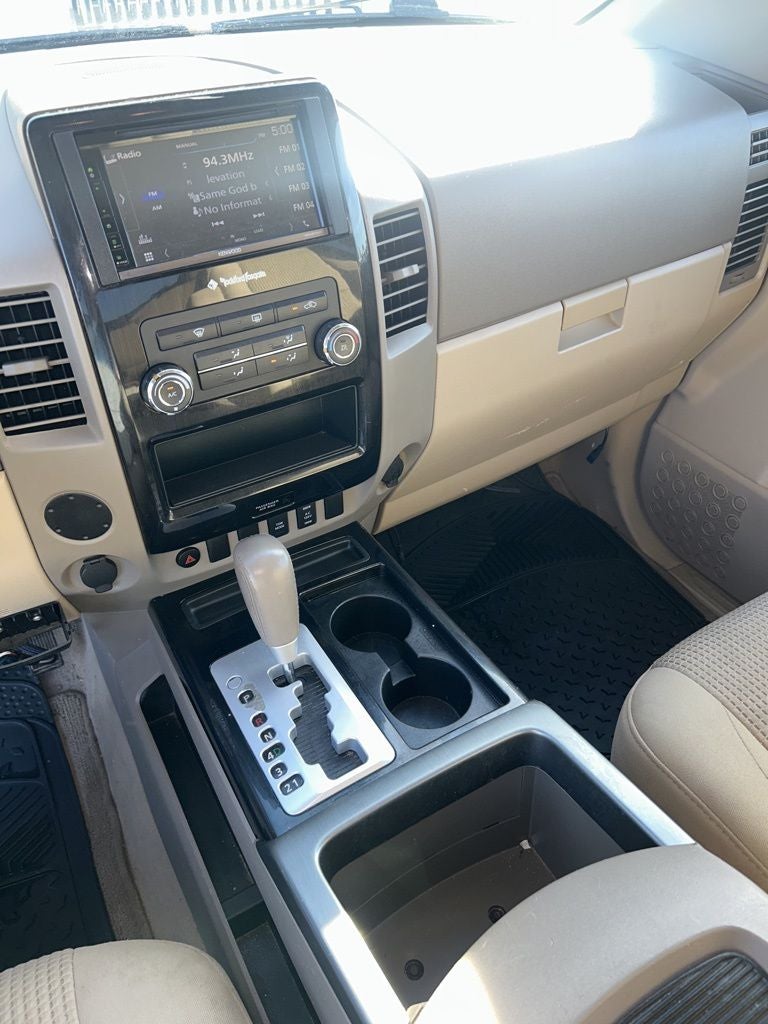 2014 Nissan Titan SV