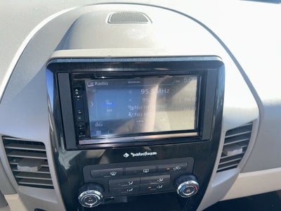 2014 Nissan Titan SV