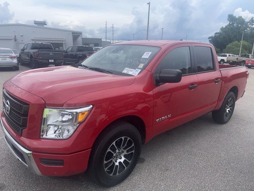 2022 Nissan Titan SV
