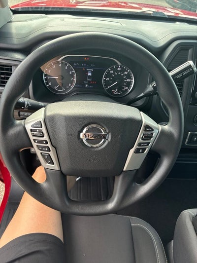 2022 Nissan Titan SV