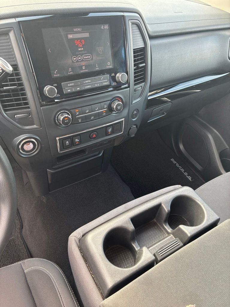 2022 Nissan Titan SV