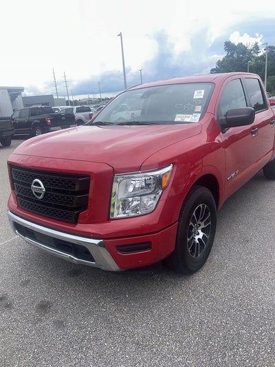 2022 Nissan Titan SV