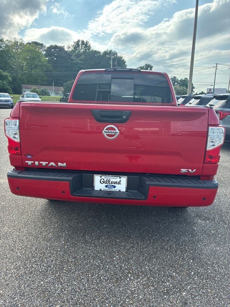2022 Nissan Titan SV