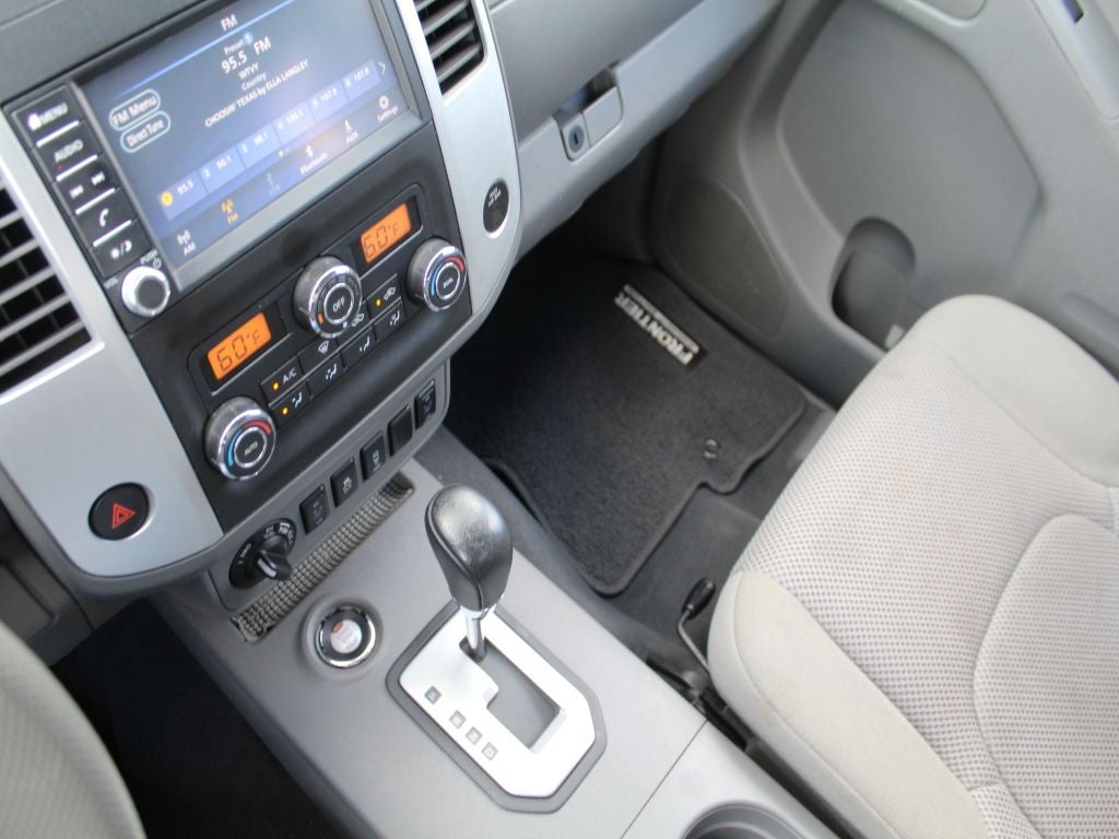 2020 Nissan Frontier SV
