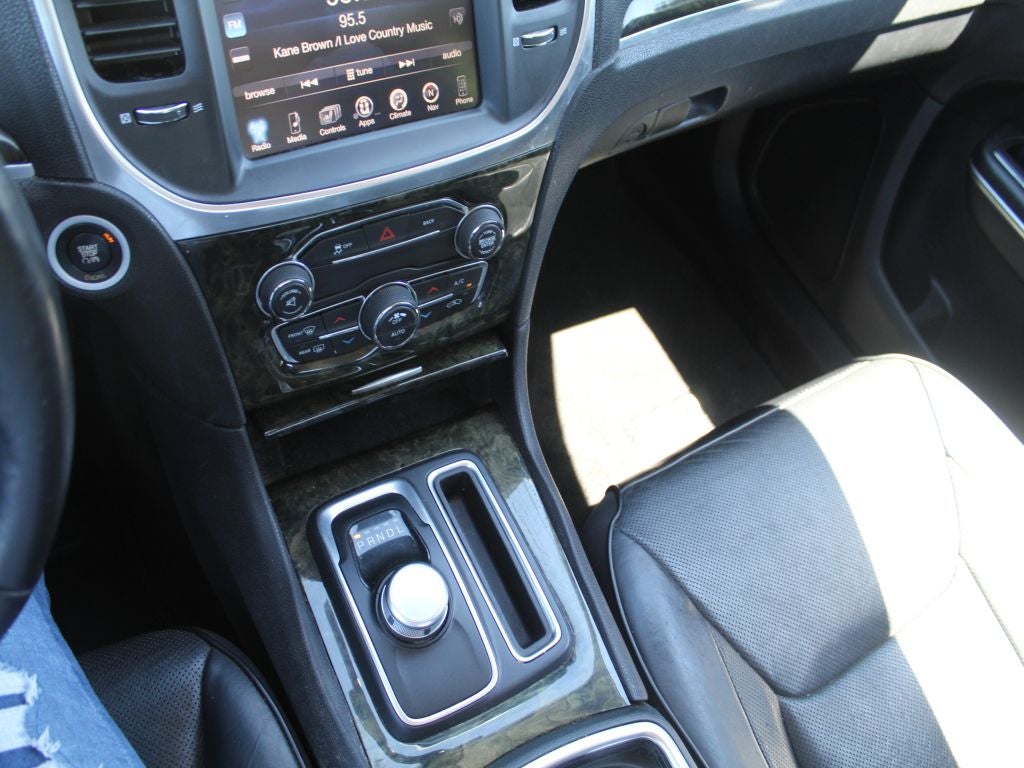2016 Chrysler 300 C