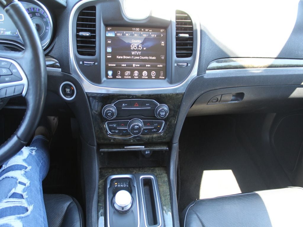 2016 Chrysler 300 C