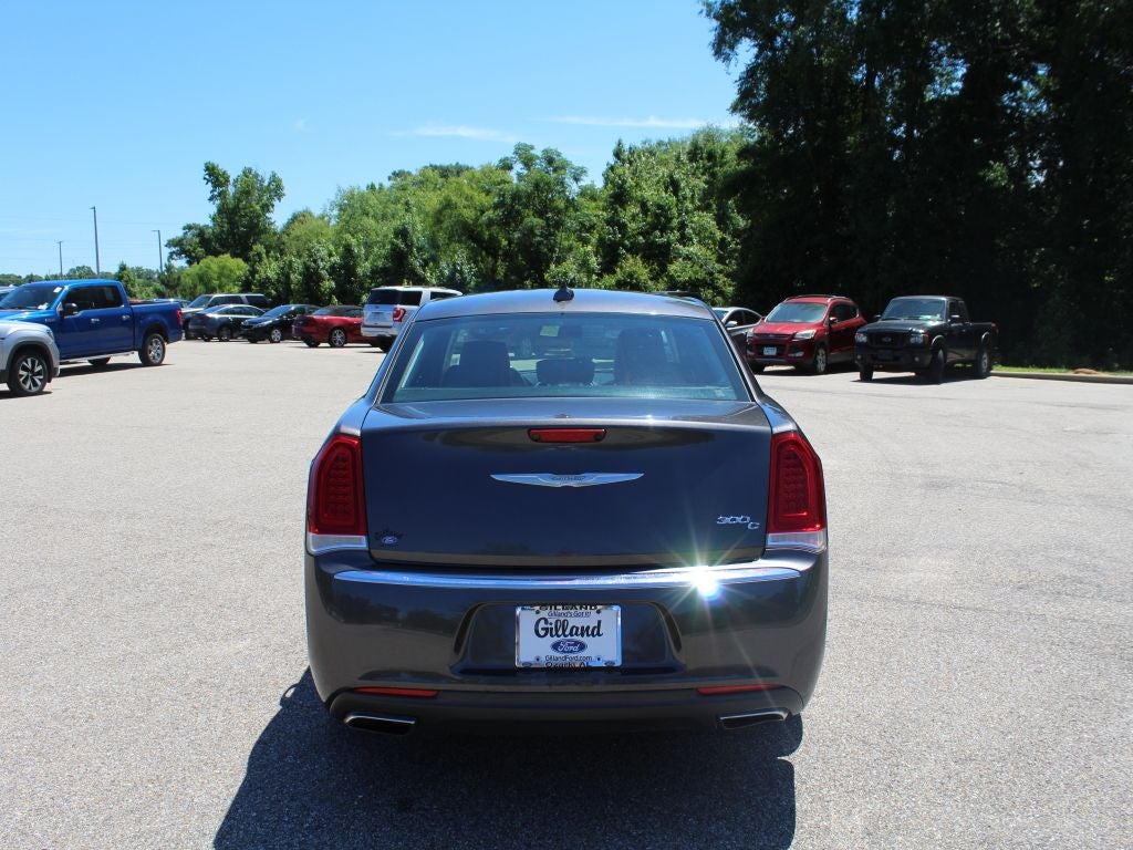 2016 Chrysler 300 C