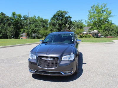 2016 Chrysler 300 C