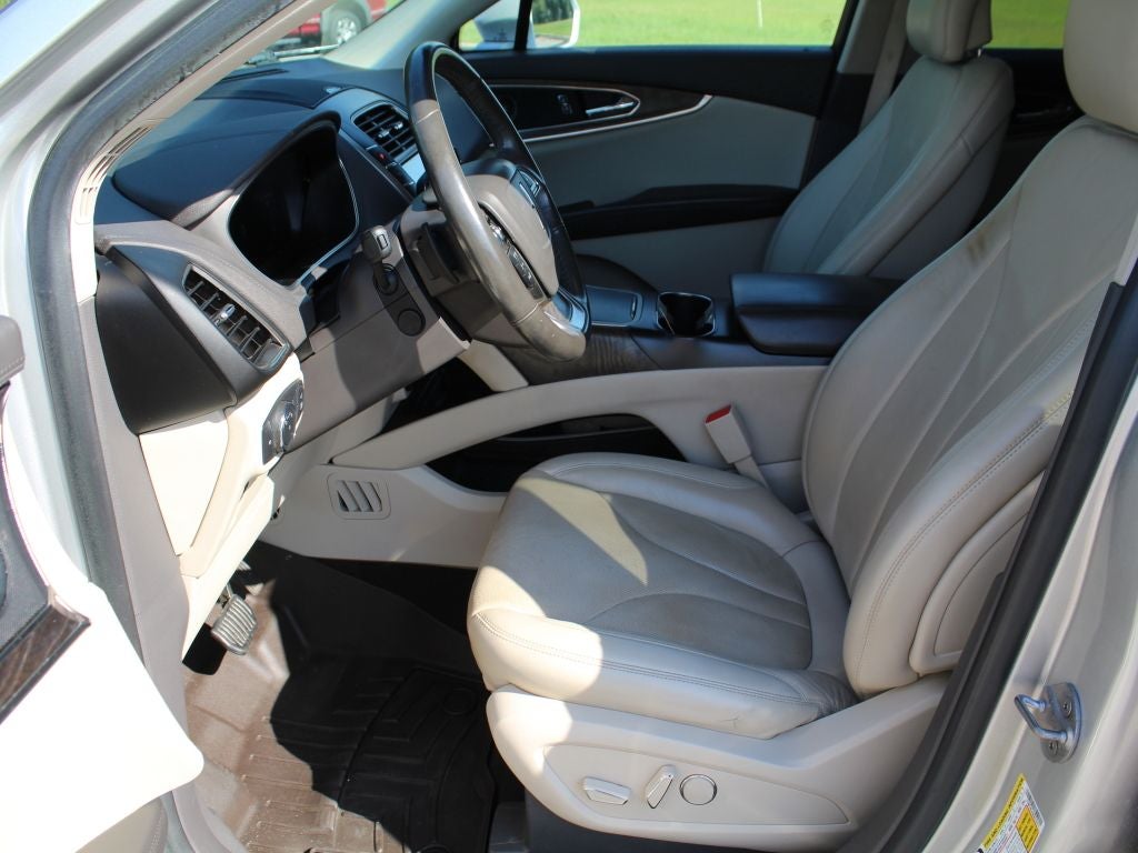 2019 Lincoln Nautilus Reserve