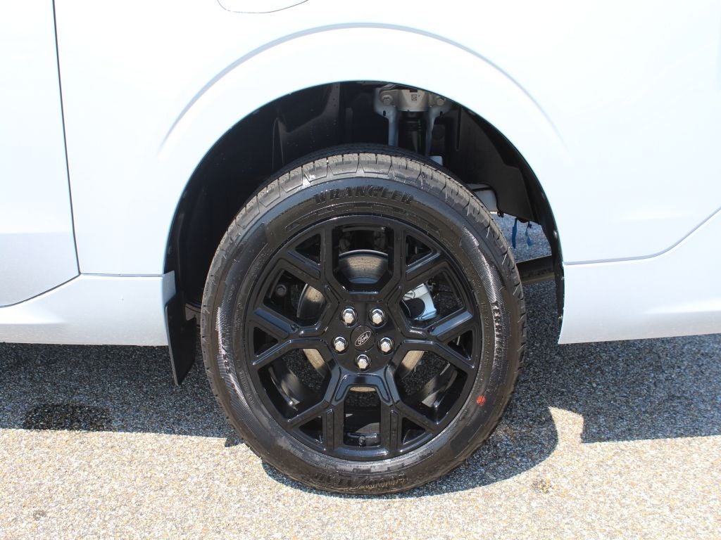 2026 Ford Maverick Lobo Standard