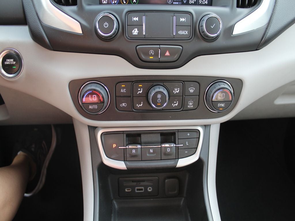 2022 GMC Terrain SLT