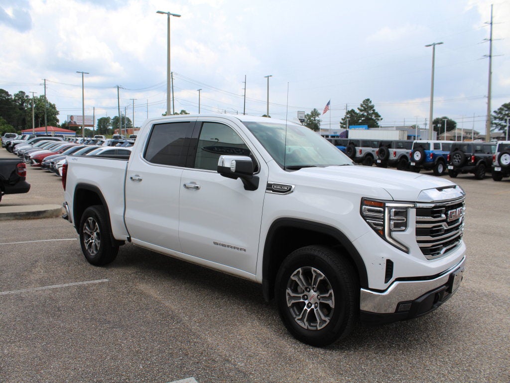 2025 GMC Sierra 1500 SLT