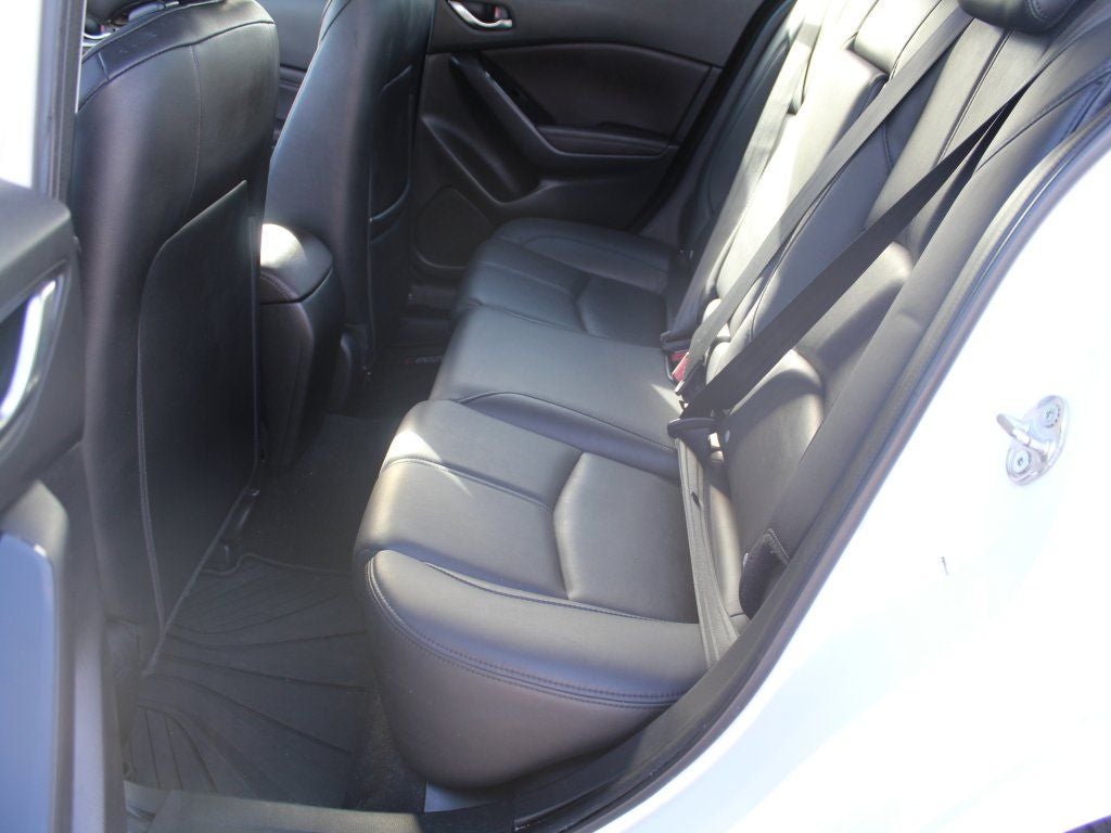 2018 Mazda Mazda3 Touring