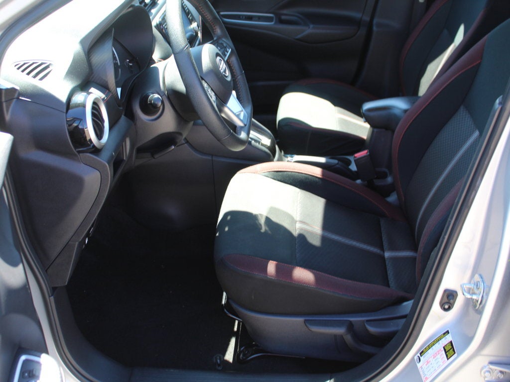 2024 Nissan Versa 1.6 SR