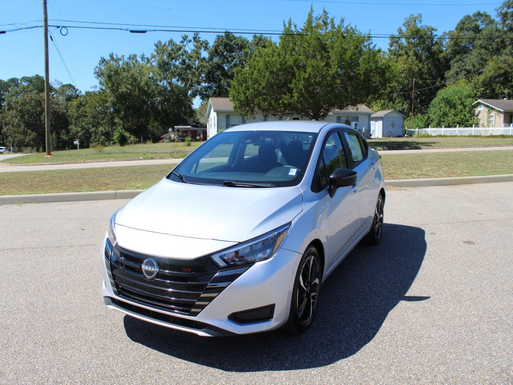 2024 Nissan Versa 1.6 SR