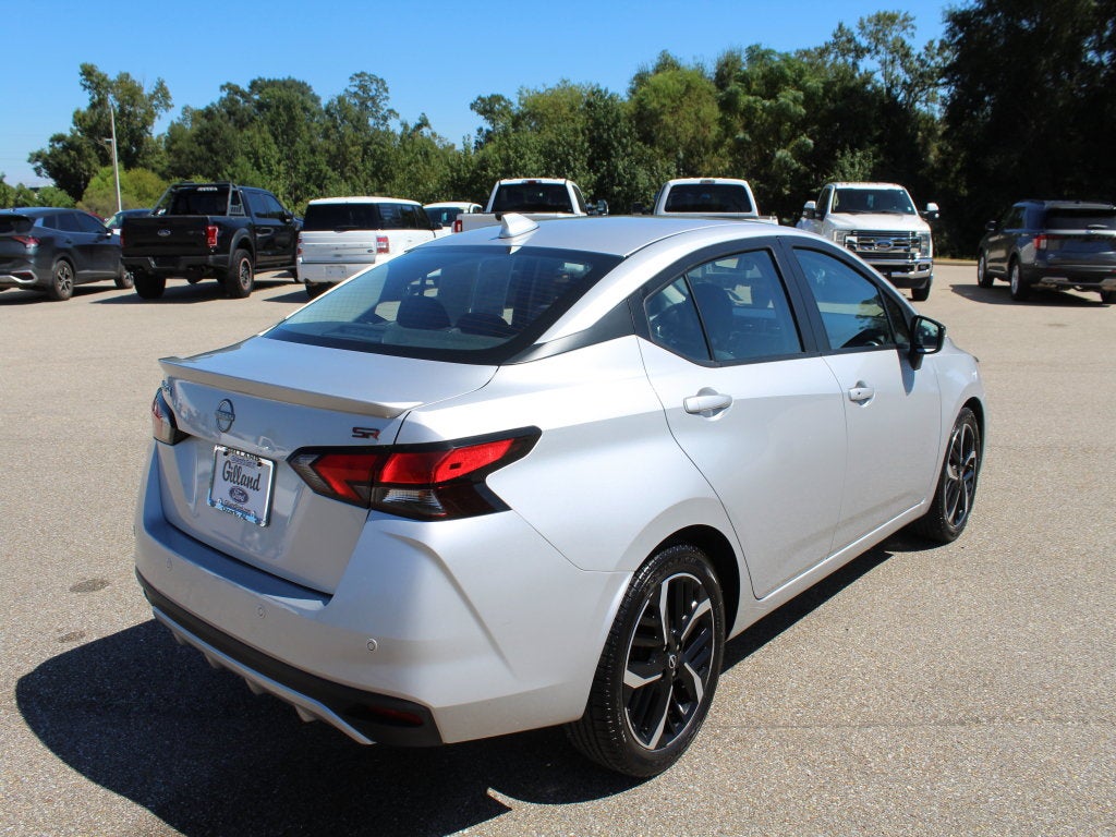 2024 Nissan Versa 1.6 SR