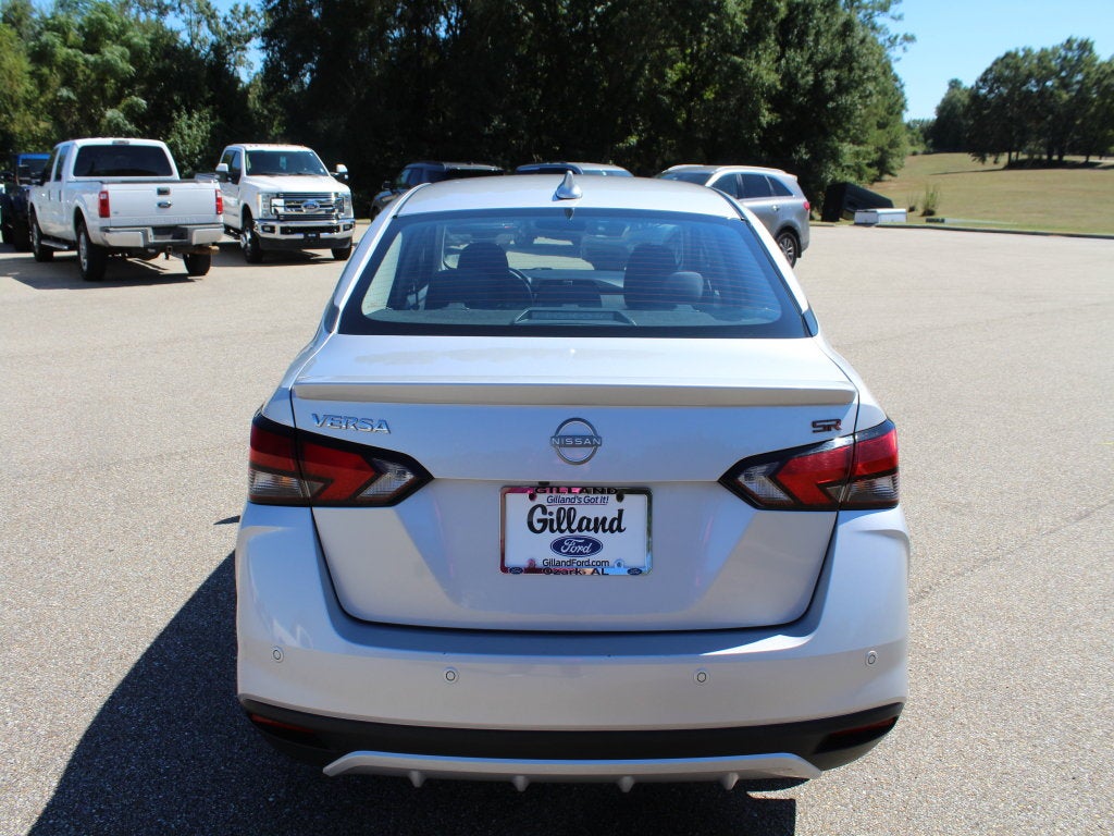 2024 Nissan Versa 1.6 SR