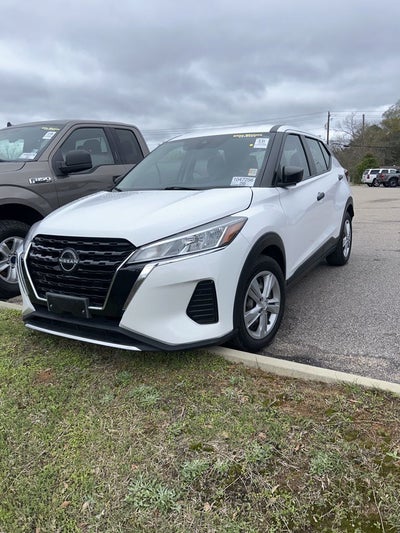 2023 Nissan Kicks S