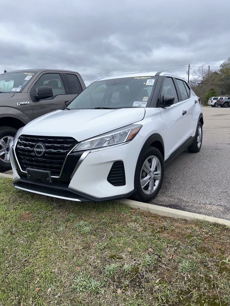 2023 Nissan Kicks S