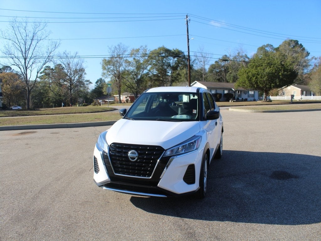 2021 Nissan Kicks S