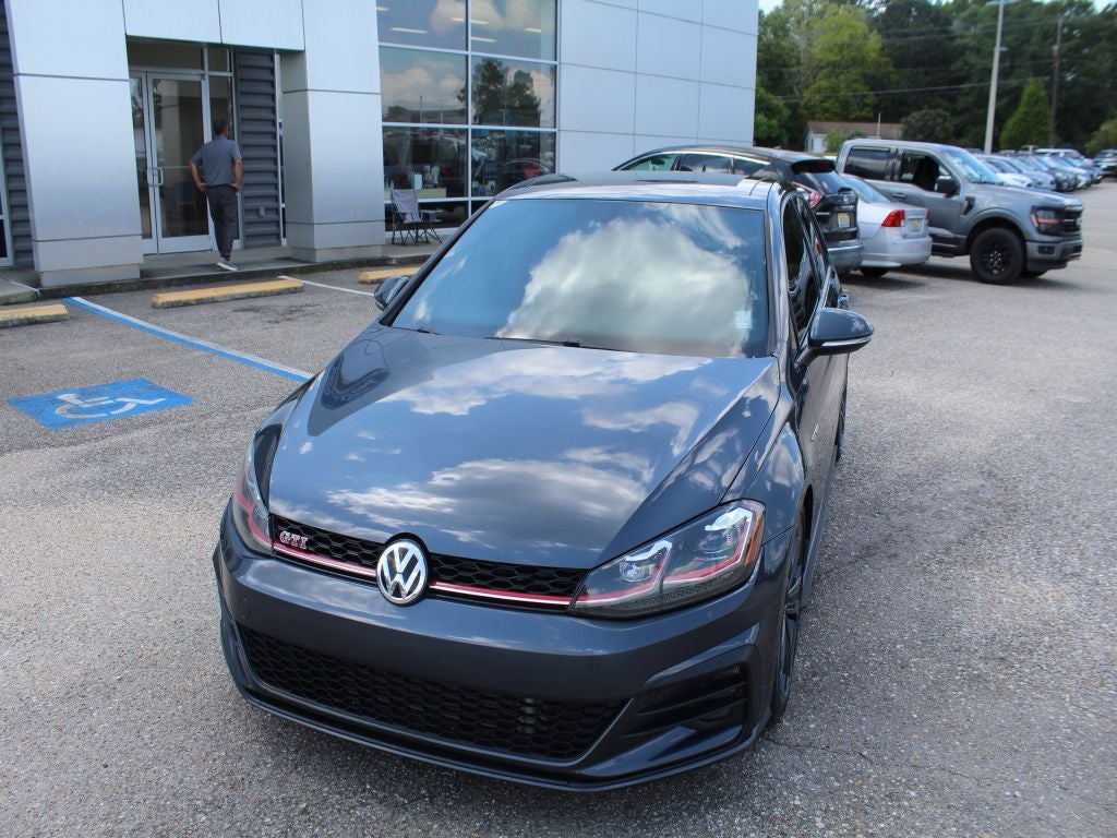 2018 Volkswagen Golf GTI 2.0T SE