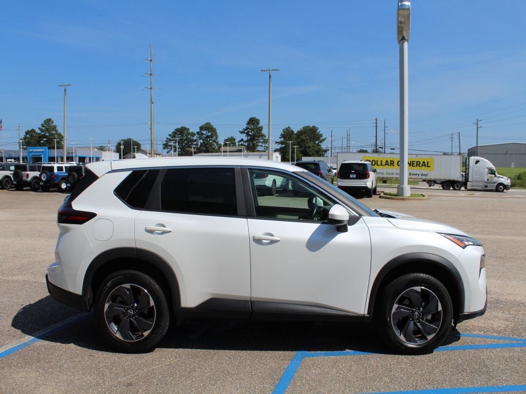 2025 Nissan Rogue SV