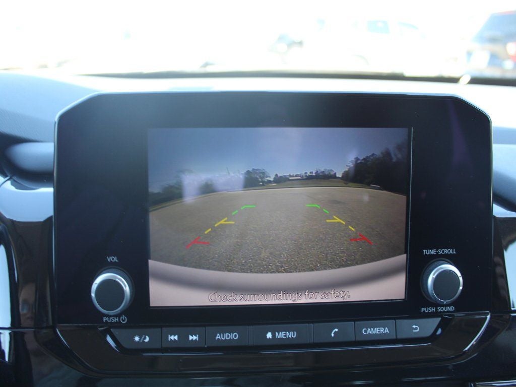 2023 Nissan Pathfinder SV