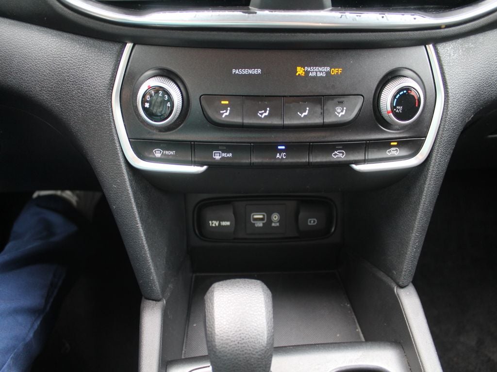 2020 Hyundai Santa Fe SE