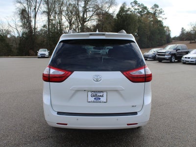 2018 Toyota Sienna L 7 Passenger