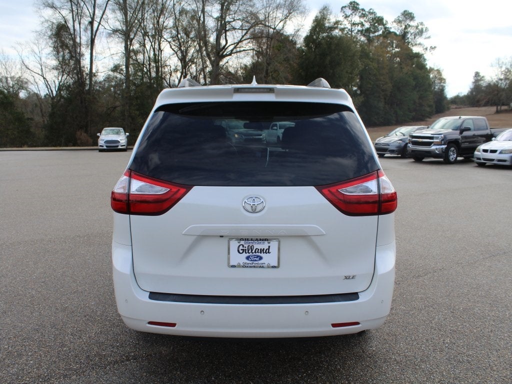 2018 Toyota Sienna L 7 Passenger