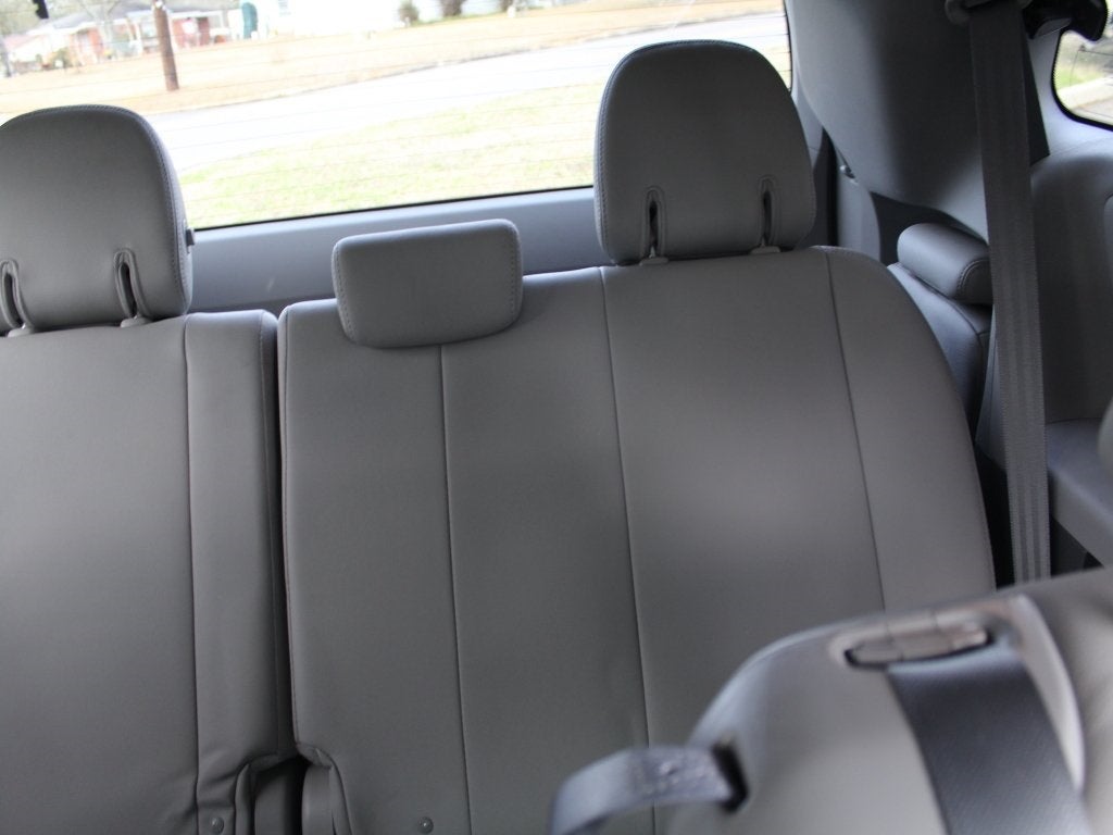 2018 Toyota Sienna L 7 Passenger