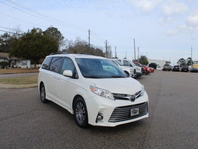 2018 Toyota Sienna L 7 Passenger